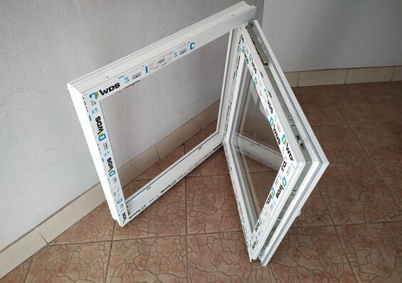 ЭНЕРГО-ОКНО ПВХ ПОВОРОТНО-ОТКИДНОЕ 700 на 700