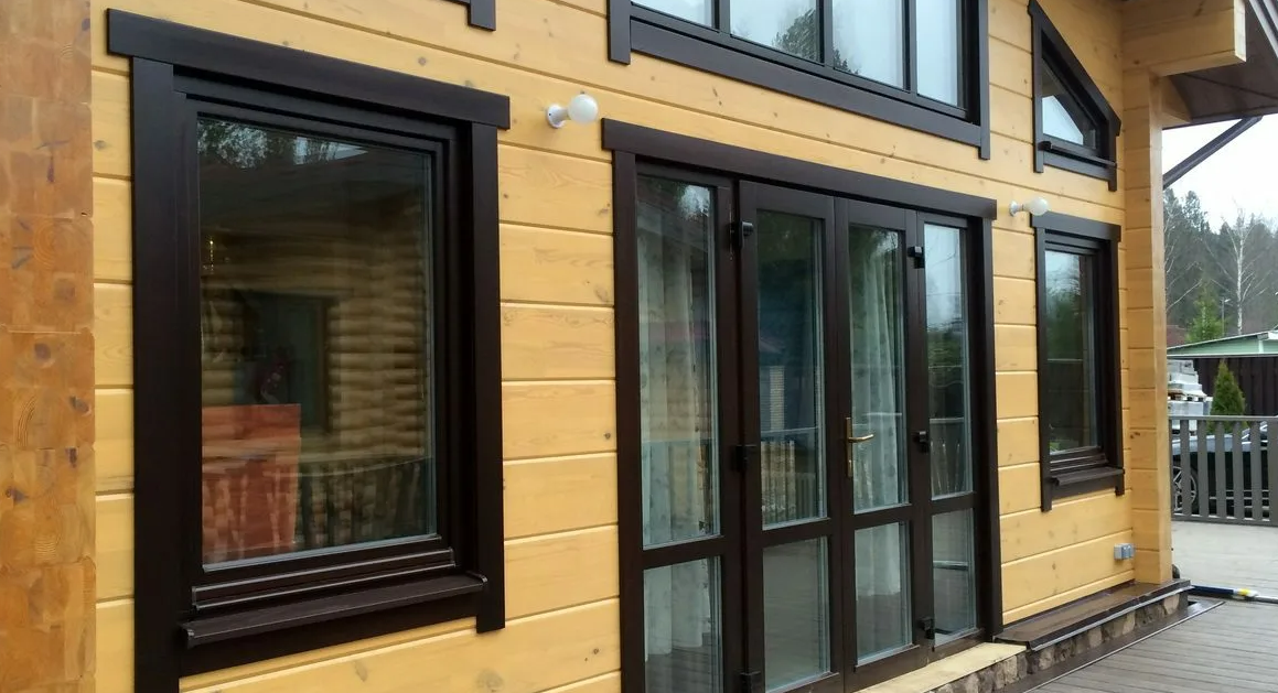 На что обратить внимание при выборе окон для частного дома?