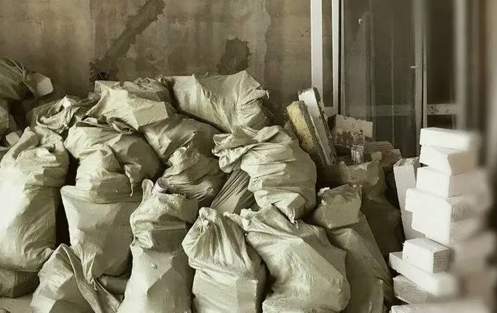 Вывоз мусора строительного и бытового в Барановичах и Барановичском районе: комплексный подход