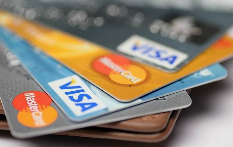 Как выбрать кредитную карту: путеводитель по лабиринту предложений