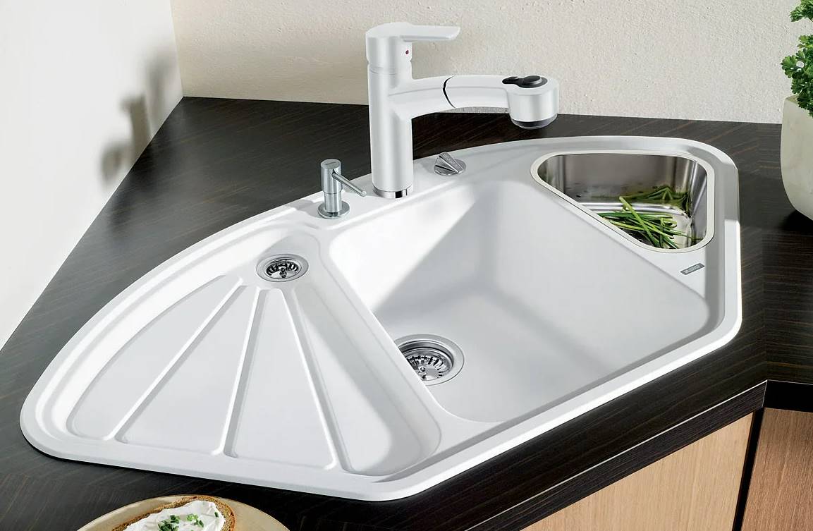 Угловая мойка для кухни
